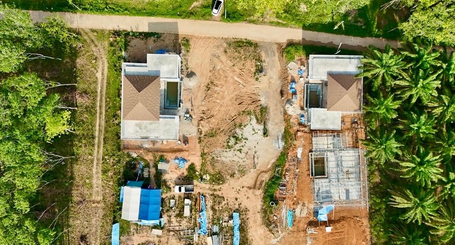 For sale 4 bedrooms villa in Mueang Krabi, Krabi