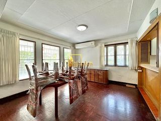 For rent 2 bedrooms townhouse in Yan Nawa, Bangkok