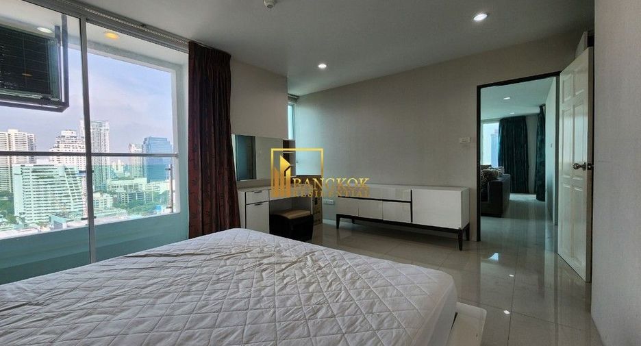 For rent 2 bedrooms condo in Watthana, Bangkok