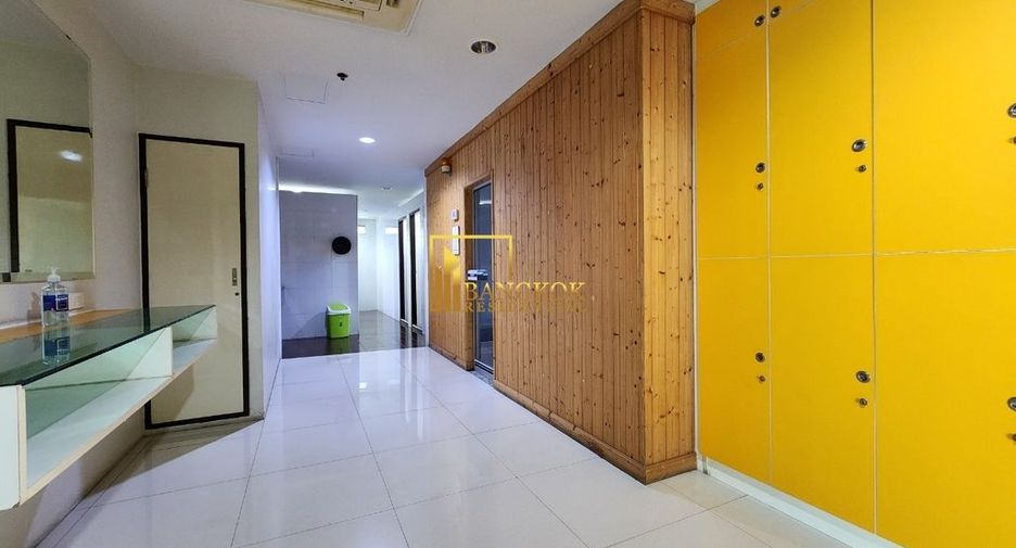 For rent 2 bedrooms condo in Watthana, Bangkok
