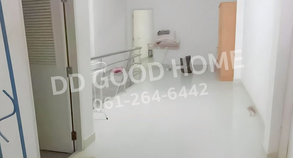 For sale 2 bedrooms retail Space in Mueang Phatthalung, Phatthalung