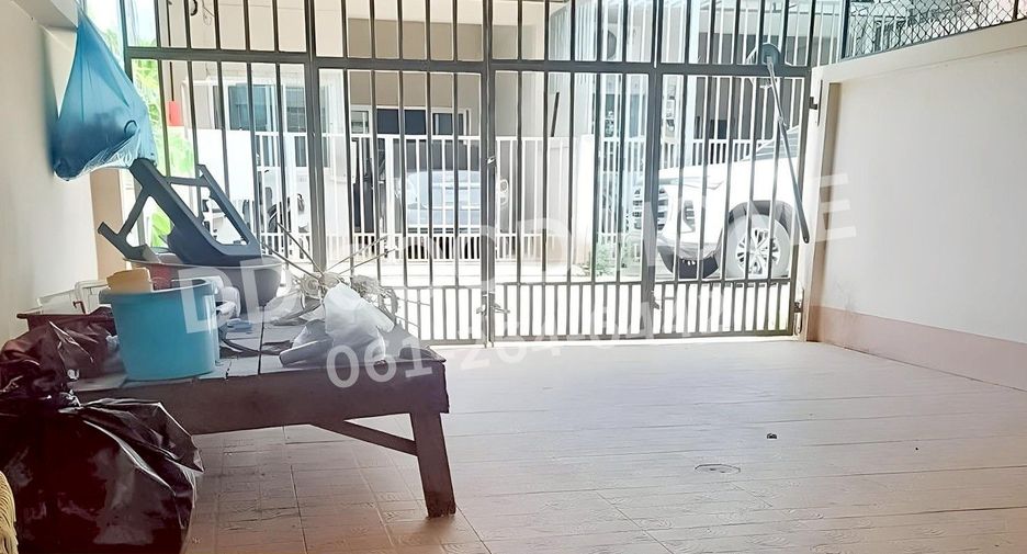 For sale 2 bedrooms retail Space in Mueang Phatthalung, Phatthalung