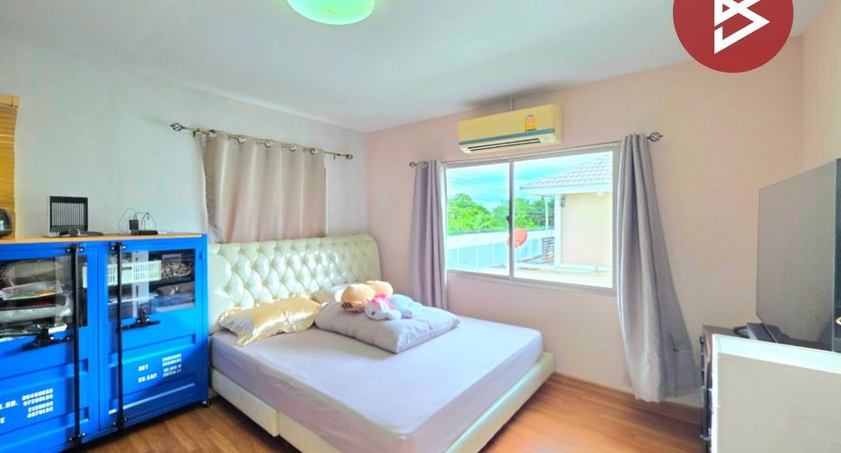 For sale 3 bedrooms house in Si Racha, Chonburi