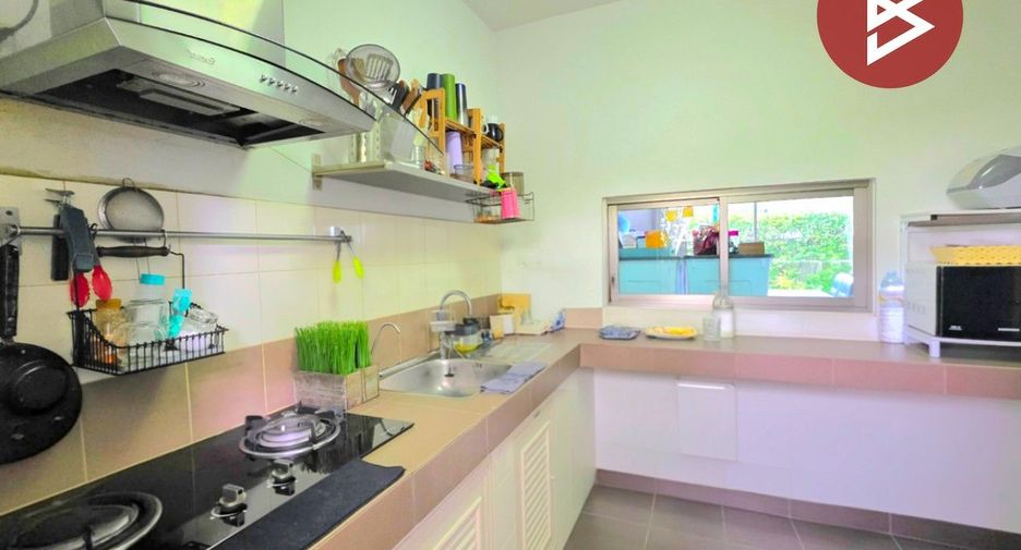For sale 3 bedrooms house in Si Racha, Chonburi