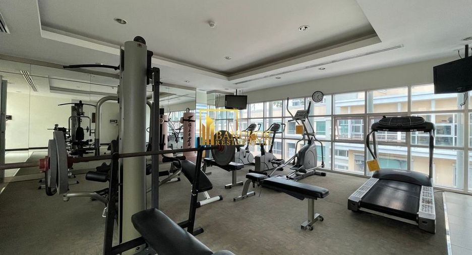 For rent 2 bedrooms condo in Khlong Toei, Bangkok