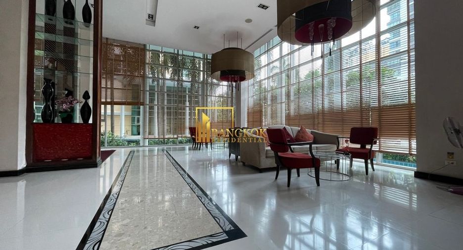 For rent 2 bedrooms condo in Khlong Toei, Bangkok