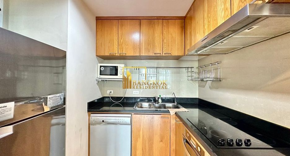 For rent 2 bedrooms condo in Khlong Toei, Bangkok