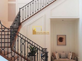 Haus zur Miete und zum Kauf mit 4 Zimmer in Suan Luang, Bangkok