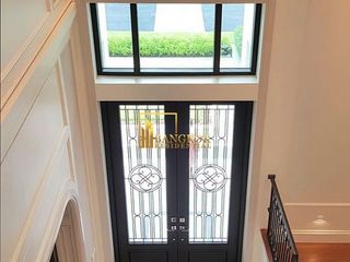 Haus zur Miete und zum Kauf mit 4 Zimmer in Suan Luang, Bangkok