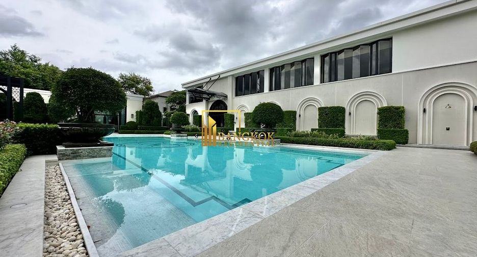 Haus zur Miete und zum Kauf mit 4 Zimmer in Suan Luang, Bangkok