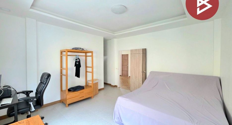 Casa en venta de 3 habitaciones en Si Racha, Chonburi