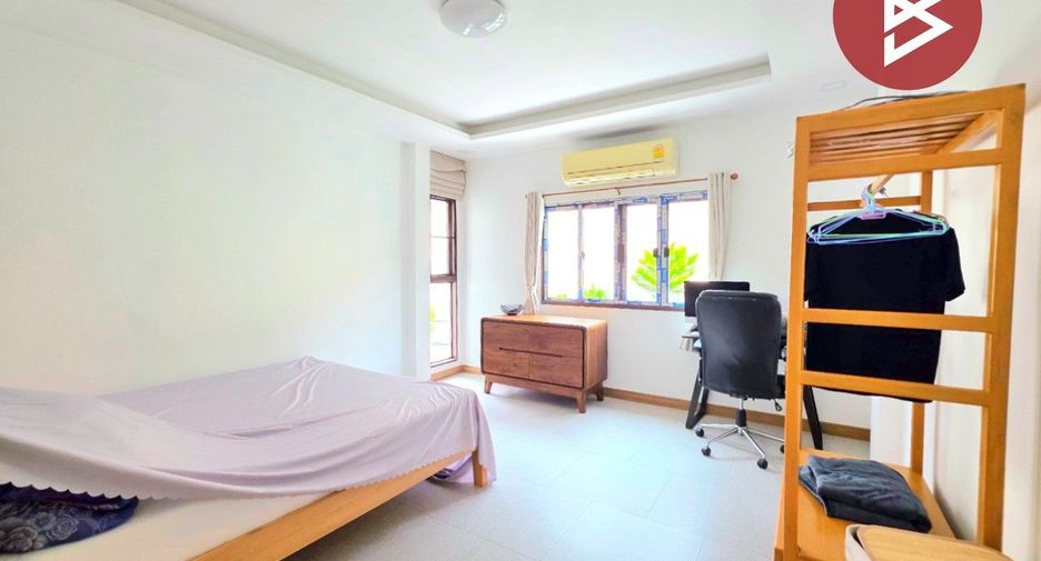 Casa en venta de 3 habitaciones en Si Racha, Chonburi