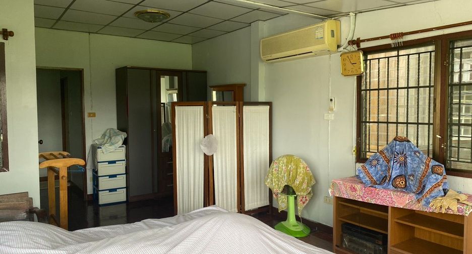 Casa adosada en venta de 3 habitaciones en Min Buri, Bangkok