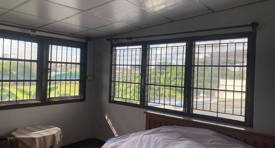 Casa adosada en venta de 3 habitaciones en Min Buri, Bangkok