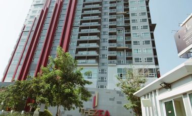 À louer et à vendre 2 chambres condo à Si Racha, Chonburi