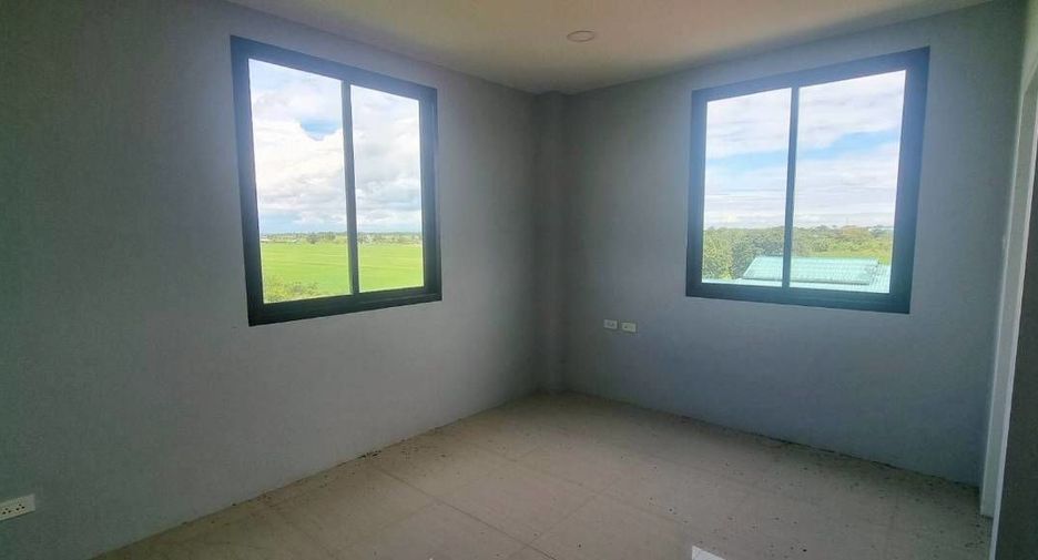 For rent そして for sale 4 ベッドルーム retail Space in Bang Nam Priao, Chachoengsao