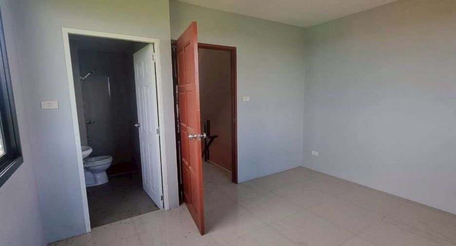 For rent そして for sale 4 ベッドルーム retail Space in Bang Nam Priao, Chachoengsao