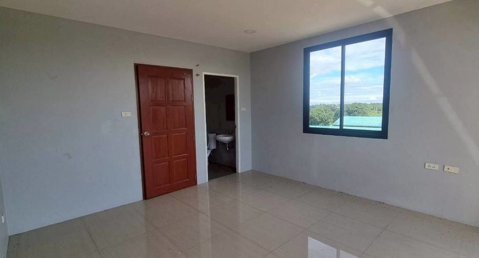 For rent そして for sale 4 ベッドルーム retail Space in Bang Nam Priao, Chachoengsao