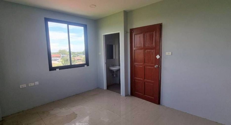 For rent そして for sale 4 ベッドルーム retail Space in Bang Nam Priao, Chachoengsao