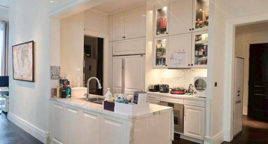 For sale 3 ベッドルーム condo in Pathum Wan, Bangkok
