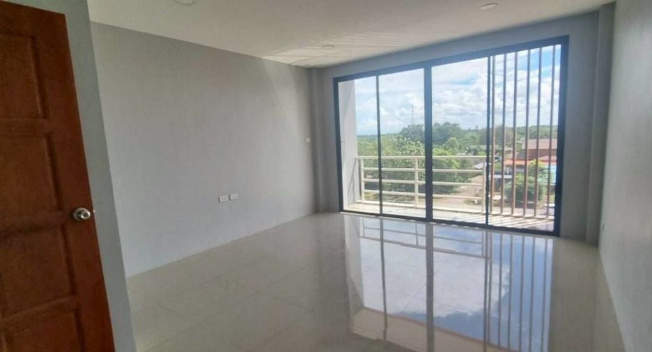 For rent そして for sale 4 ベッドルーム retail Space in Bang Nam Priao, Chachoengsao