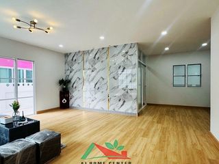 For sale 4 bedrooms house in Sai Mai, Bangkok