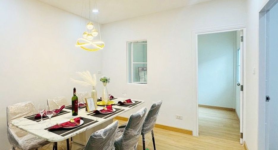 Haus zum Kauf mit 4 Zimmer in Sai Mai, Bangkok
