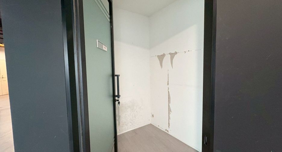 For rent office in Khlong Toei, Bangkok