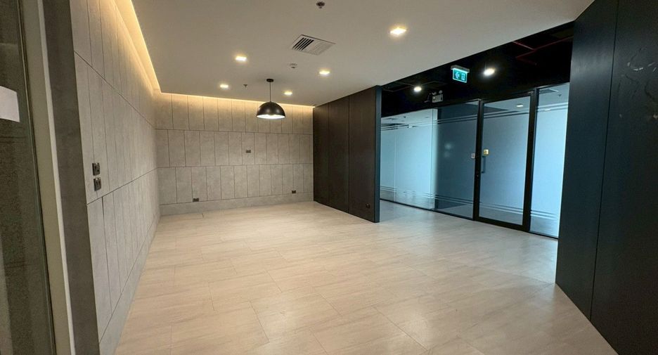 For rent office in Khlong Toei, Bangkok