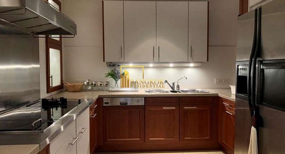 Wohnung zur Miete und zum Kauf mit 4 Zimmer in Khlong Toei, Bangkok