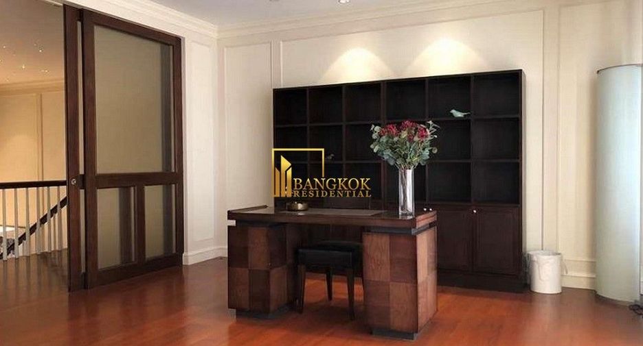 Wohnung zur Miete und zum Kauf mit 4 Zimmer in Khlong Toei, Bangkok