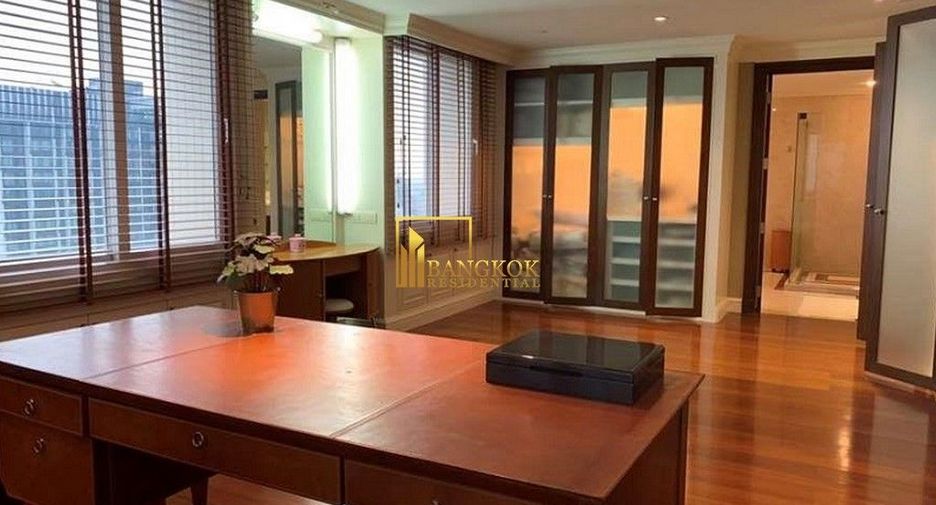 Wohnung zur Miete und zum Kauf mit 4 Zimmer in Khlong Toei, Bangkok