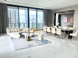 Condo en alquiler y en venta de 3 habitaciones en Pathum Wan, Bangkok