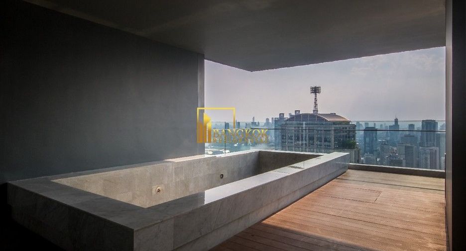 Wohnung zur Miete und zum Kauf mit 4 Zimmer in Khlong Toei, Bangkok