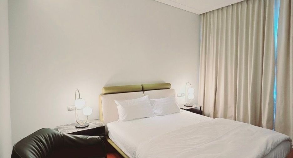 À louer 2 chambres condo à Pathum Wan, Bangkok