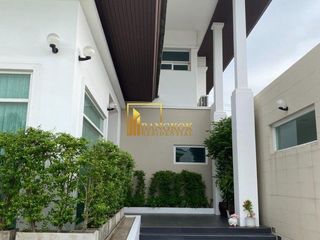 Haus zur Miete und zum Kauf mit 6 Zimmer in Bang Phli, Samut Prakan