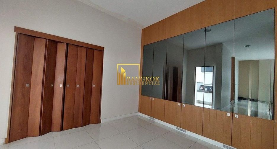 Haus zur Miete und zum Kauf mit 6 Zimmer in Bang Phli, Samut Prakan