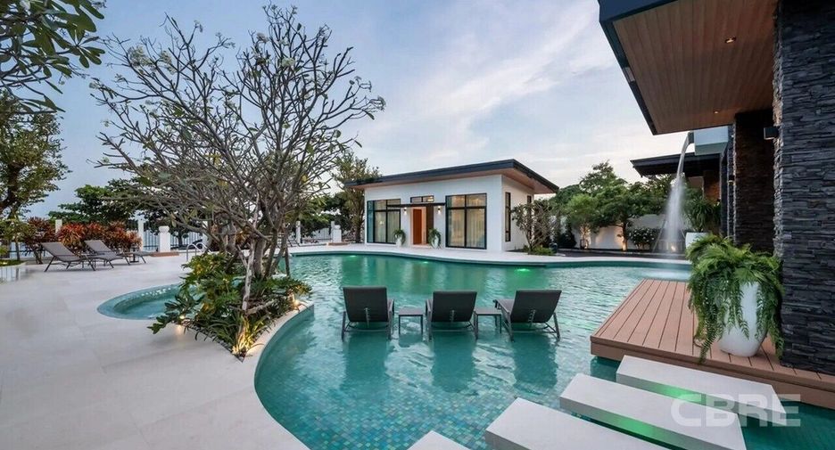 For sale 5 bedrooms house in Cha Am, Phetchaburi