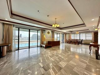 Wohnung zur Miete und zum Kauf mit 6 Zimmer in Khlong Toei, Bangkok