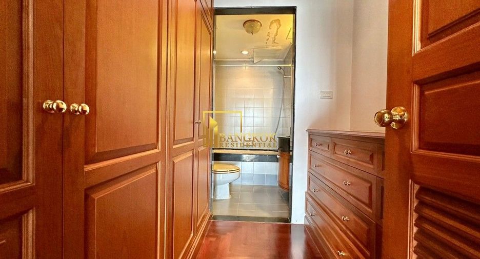 Condo en alquiler y en venta de 6 habitaciones en Khlong Toei, Bangkok