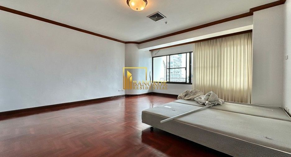 Condo en alquiler y en venta de 6 habitaciones en Khlong Toei, Bangkok