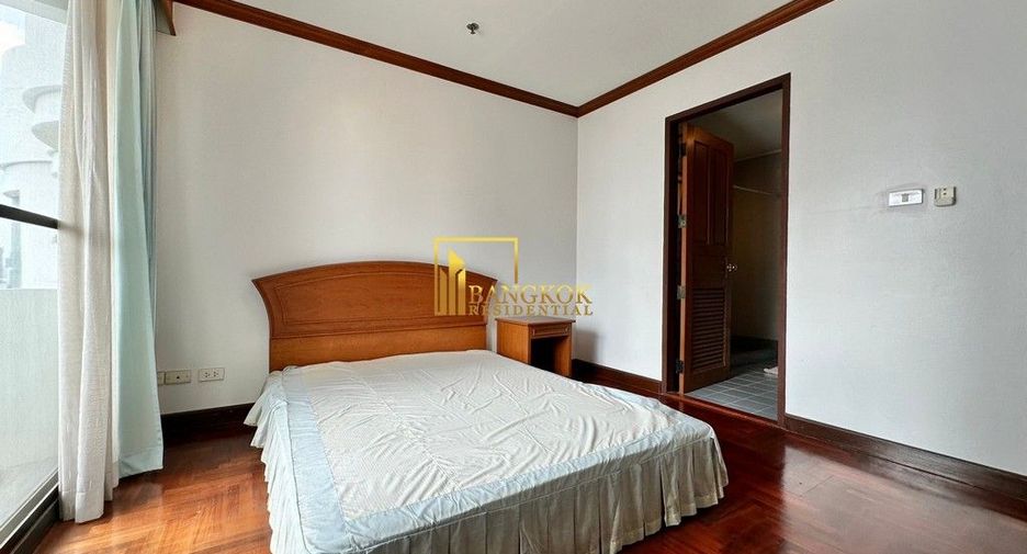 Condo en alquiler y en venta de 6 habitaciones en Khlong Toei, Bangkok