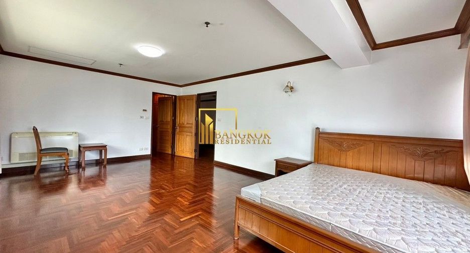 Condo en alquiler y en venta de 6 habitaciones en Khlong Toei, Bangkok