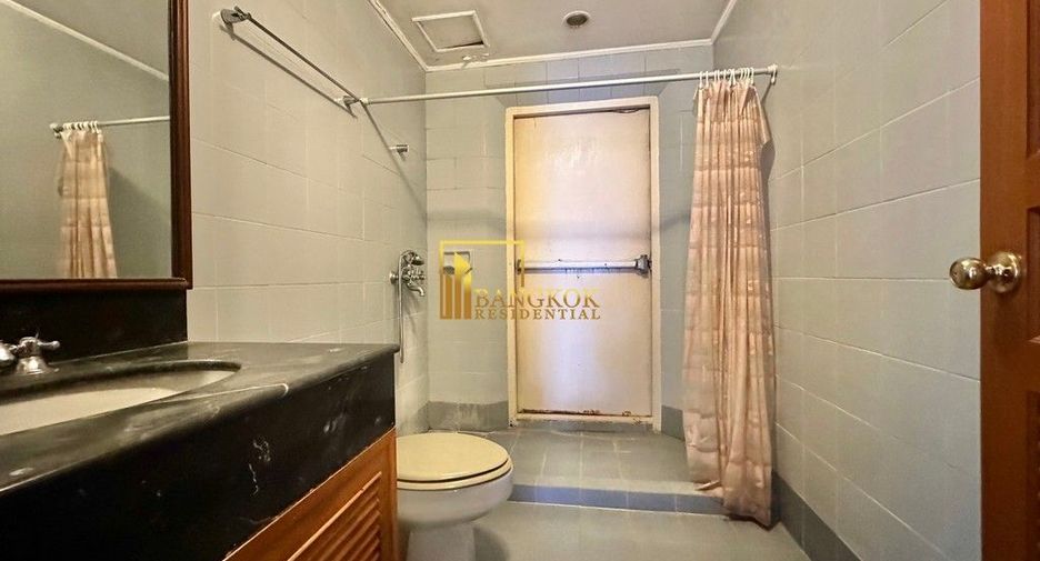 Condo en alquiler y en venta de 6 habitaciones en Khlong Toei, Bangkok