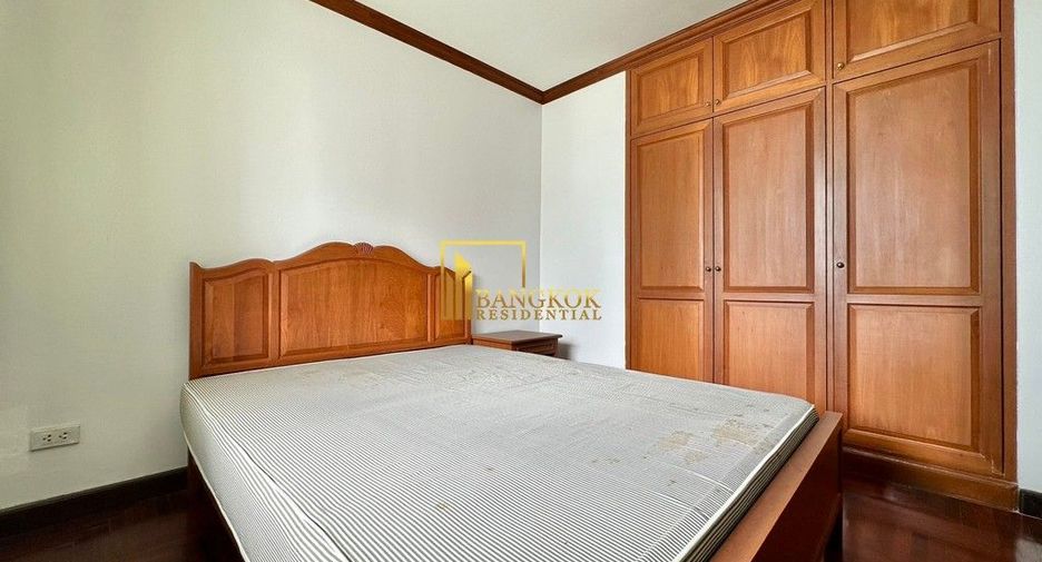 Condo en alquiler y en venta de 6 habitaciones en Khlong Toei, Bangkok
