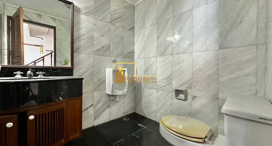 Condo en alquiler y en venta de 6 habitaciones en Khlong Toei, Bangkok