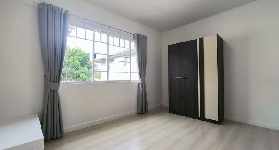 For rent 2 bedrooms townhouse in Bang Phli, Samut Prakan
