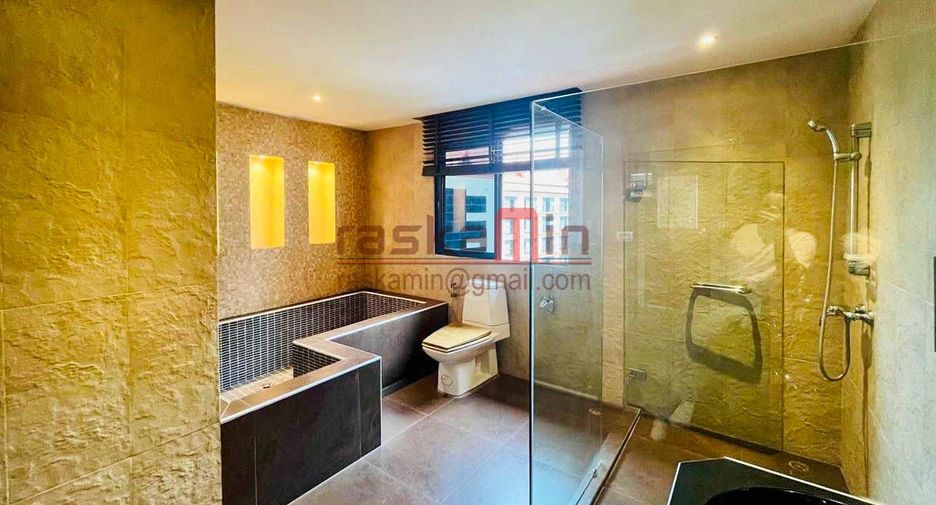 For sale 3 bedrooms condo in Bang Lamung, Chonburi