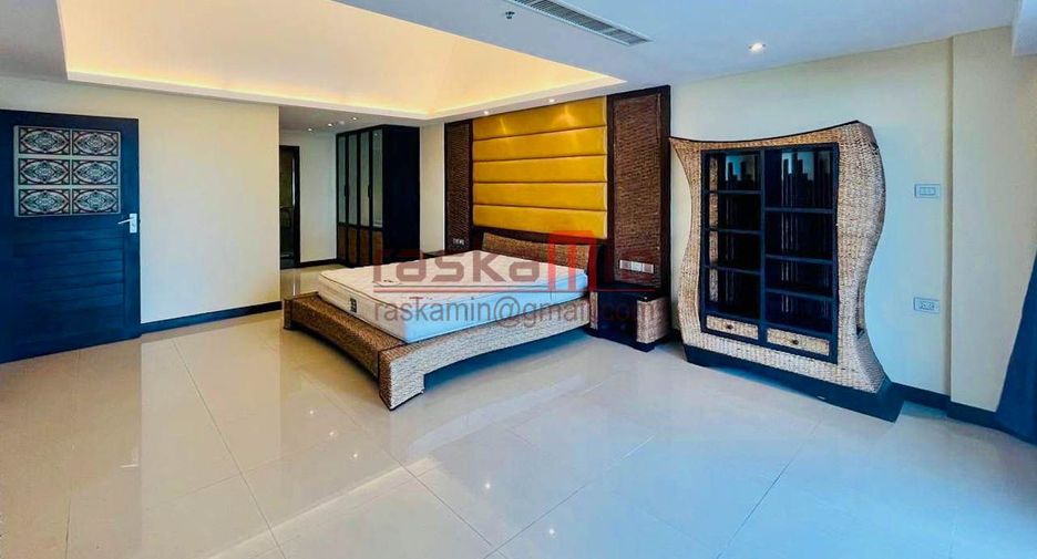 For sale 3 bedrooms condo in Bang Lamung, Chonburi