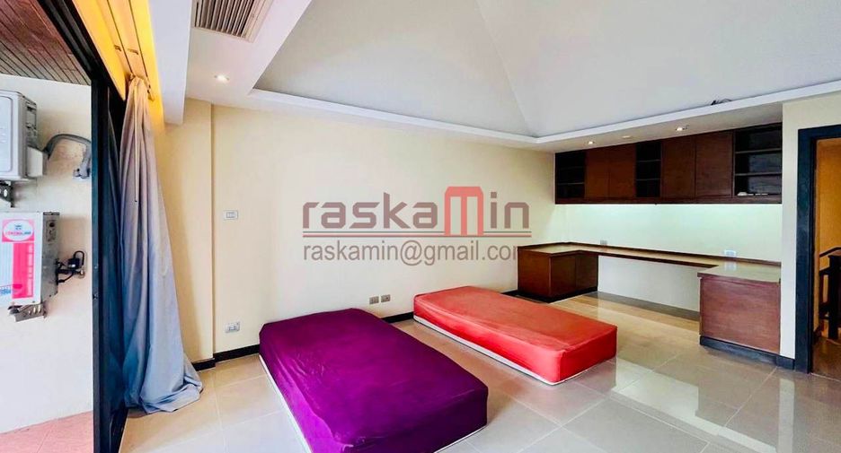 For sale 3 bedrooms condo in Bang Lamung, Chonburi
